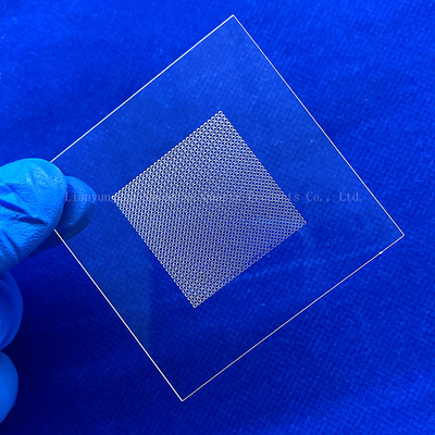 1-10mm Độ dày hình vuông xuyên suốt Laser Dill lỗ UVC Quartz Glass Plate