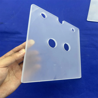 Chuyên nghiệp tùy chỉnh chống nhiệt độ cao Frosted Perforated Quartz Glass Sheet