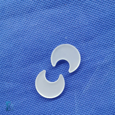 Nhà máy tùy chỉnh chống nhiệt độ cao Frosted Perforated Quartz Sheet