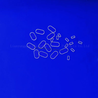 Tấm kính thạch anh nóng chảy trong suốt tia cực tím kích thước nhỏ cắt bằng laser cho cửa sổ buồng