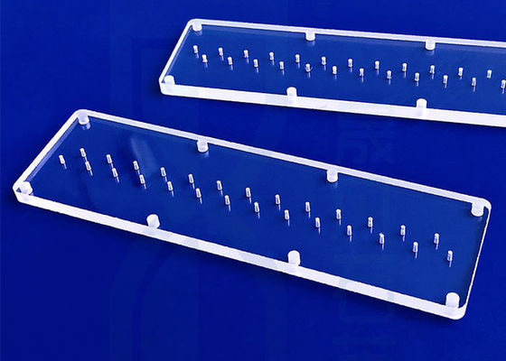 Tấm Silica hợp nhất trong suốt Uv trong suốt tùy chỉnh có lỗ